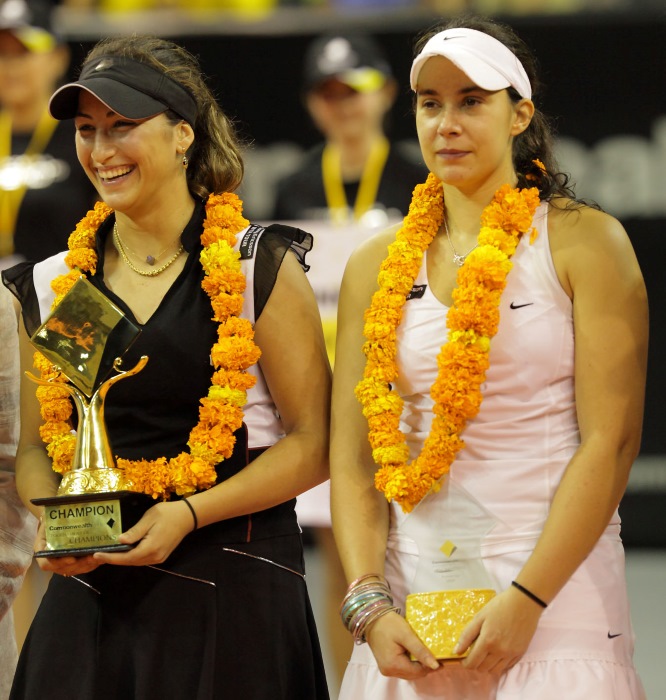 Aravane Rezai(L) and Marion Bartoli(R)