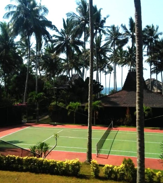 ​​Bali Tennis Magazine - Beachfront Citakara Sari Villas Tennis Court