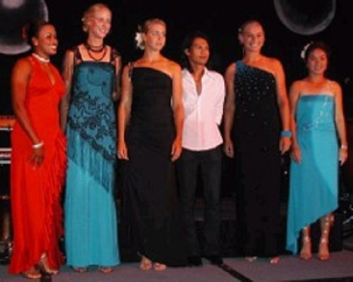 Chanda Rubin, Elena Dementieva, Ashley Harkleroad, Designer Rico Anantha, Barbara Schett and Wynne Prakusya at the Fashion Show