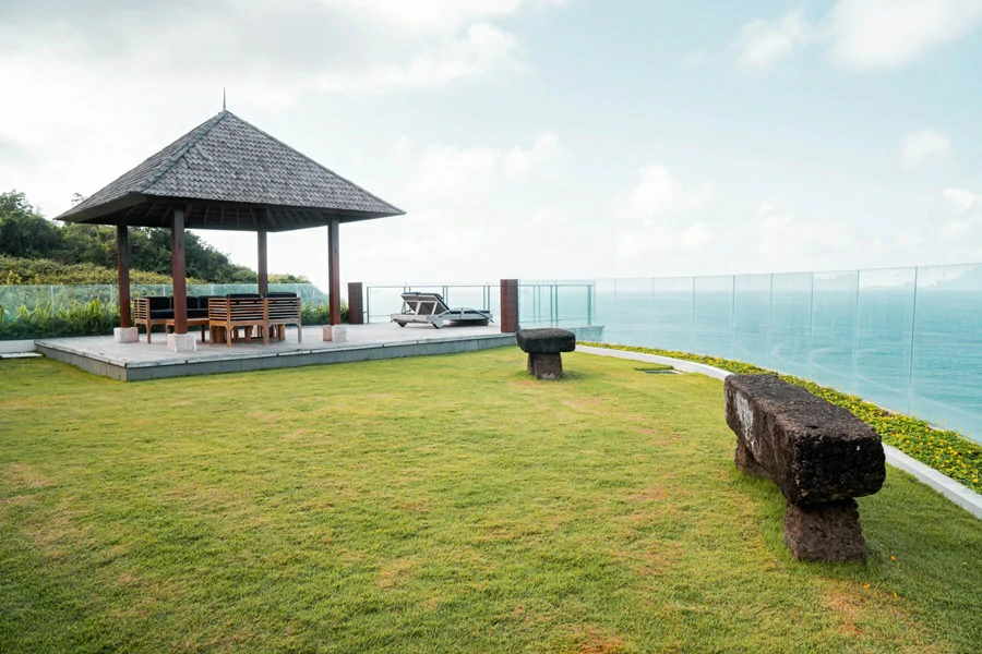 Surga One - Clifftop Villa