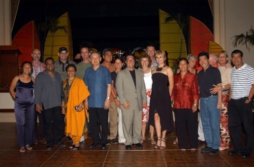 Tournament Chairman Willy Walla (4 from left) with the Team at the Players Party (Grand Hyatt)