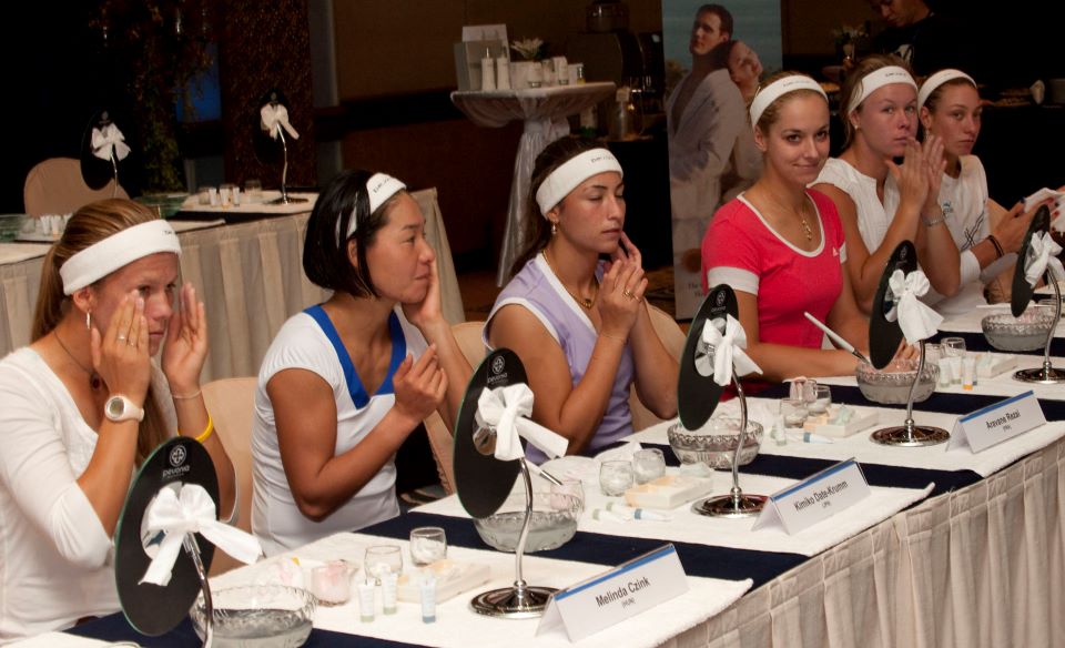 (from the left) Czink, Date-Krumm, Rezai, Lisicki, Dushevina and Wickmayer