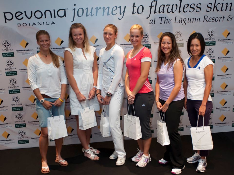 (from the left) Czink, Dushevina, Wickmayer, Lisicki, Rezai and Date-Krumm